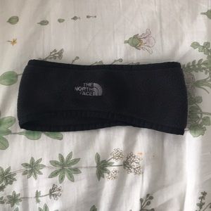 Black North face winter headband